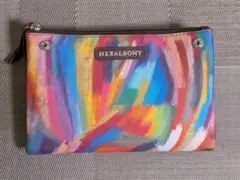 JAL ファーストクラスアメニティー　￼ベラルボニー　ポーチ