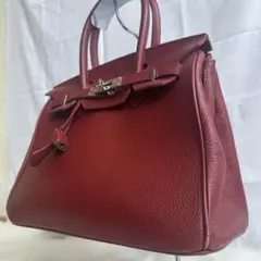 レザー　ハンドバッグ　本革　赤　レッド　金具　フラップ