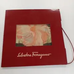 【新品 未使用品】フェラガモ ストール 未使用品