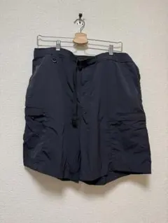 UNIQLO XL ブラックカーゴショートパンツ