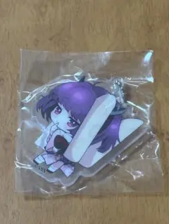 アクリルキーホルダー 紫色の髪のキャラクター