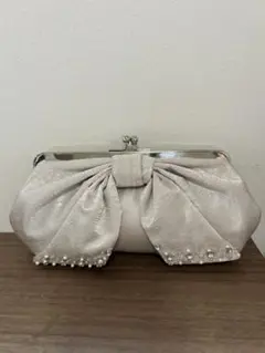 ライトベージュ　結婚式　パーティバッグ　クラッチバッグ　定価14,700円
