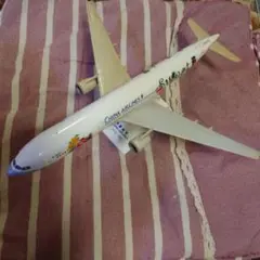 中華航空 A330-300 スイートモデル　航空機模型 Amazon.co.jp: 1:200 スケール チャイナ エアライン A330-300 B