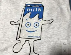 GU　blur ミルクパック XL グラフィックTシャツ 1点