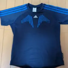 サッカーシャツ