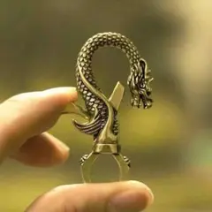 【新作】ドラゴン　龍　ゴールド　金　ペンダントトップ　ナスカン　カスタム　風水