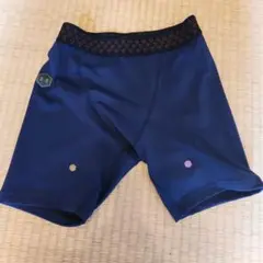 UNDER ARMOUR　インナータイツ ショートタイプ