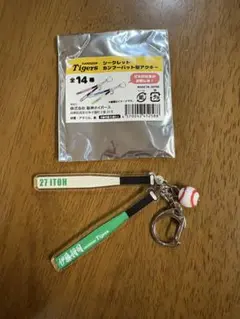 阪神タイガース　カンフーバット型アクキー　伊藤将司