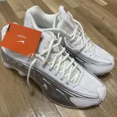 NIKE | ショックス R4 スニーカー