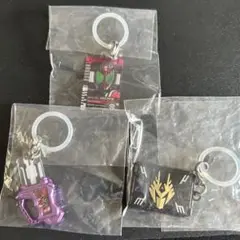 仮面ライダー めじるしアクセサリー 龍騎　ディケイド　エグゼイド