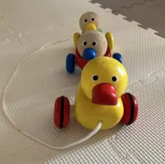 ファミリア　木のおもちゃ　アヒルのおやこ