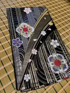 Item thumbnail for item abd0a71f-9fa1-4353-b97b-a8184e231e22