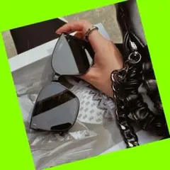 ❤❤☆新品韓国系❤❤❤☆ トレンド感◎ UV400スポーツサングラス黒送料込み