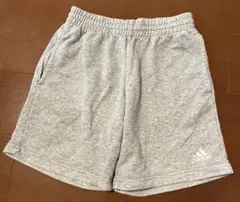 adidasハーフパンツ　150サイズ