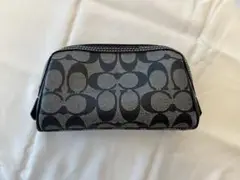 COACH 黒 ポーチ シグネチャー柄