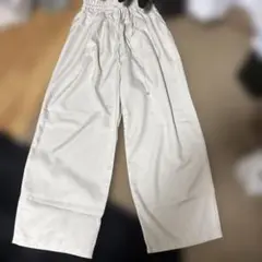 新品未使用タグありジーラ！ワイドパンツ