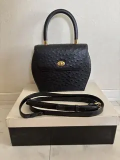 HANAE MORI ハナエモリ フォーマルバッグ レザー ターンロック 黒