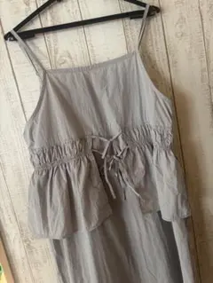 試着のみ　しまむら　夏ワンピ　リボンフリル　薄手涼しい　グレージュ