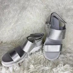 コールハーン　ゼログラウンド　シルバー　ストラップ　サンダル