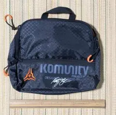 単品　KOMUNITY 多用途ポーチ 黒/オレンジ