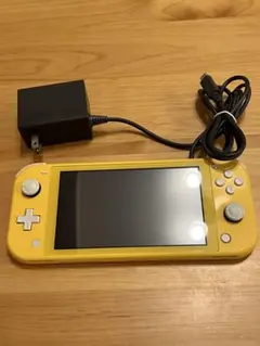 Nintendo Switch Lite イエロー 本体と充電器付き