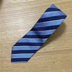 紺と水色のストライプネクタイ