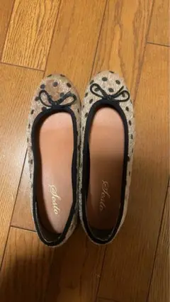 水玉模様リボン付きフラットシューズ