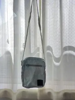 HushHush 水色 ショルダーバッグ