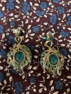一時的値下げ ANNA SUI 孔雀 ピアス