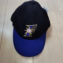 北海道日本ハムファイターズ キャップ 黒と紫