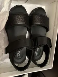 サンダル　エアーソール　黒　新品
