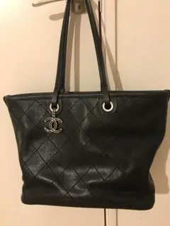 シャネルトートバッグ