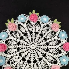 薔薇とネモフィラドイリー　　２９cm