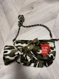 Item thumbnail for item b5bc13c4-aee7-43e0-994d-25850bdcc395