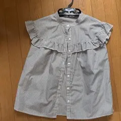 ストライプ柄フリルノースリーブシャツ