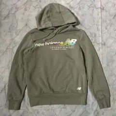 New Balance ベージュ　裏起毛フード付きパーカー　秋冬