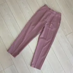 ピンク スリムフィットパンツ サイドポケット付き