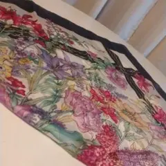 美品 フィリップ ベネットスカーフ