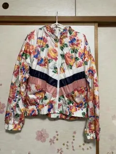 GAP Fit ナイロンジャケット ジャンパー  花柄　フローラル