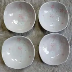 片岡鶴太郎　桜模様　四角形　陶磁器　取り皿　小皿　ボウル 4個セット