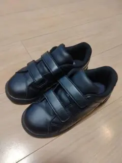 ABC-MART　キッズ　ブラックスニーカー 20.0