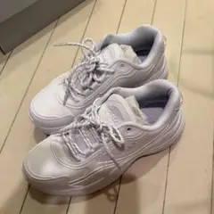 FILA スニーカー