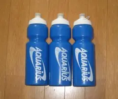 AQUARIUS(アクエリアス)のスクイズボトル×３　　　　1000ml　ブルー