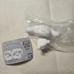 サンリオ　あたまこつんフィギュア　シナモロール　シナモン