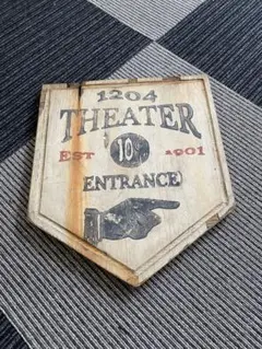 1204 THEATER 木製サイン