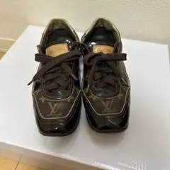 VUITTON スニーカー レディース