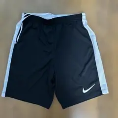 Nike DRI-FIT ブラックショートパンツ S
