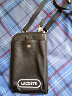 LACOSTE ブラック スマホショルダーバッグ