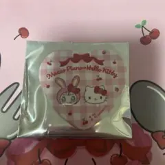 Mezzo Piano x Hello Kitty ハート型 缶バッジ②