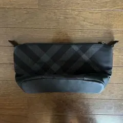 バーバリー　ノベルティ　ポーチ　チェック　黒
